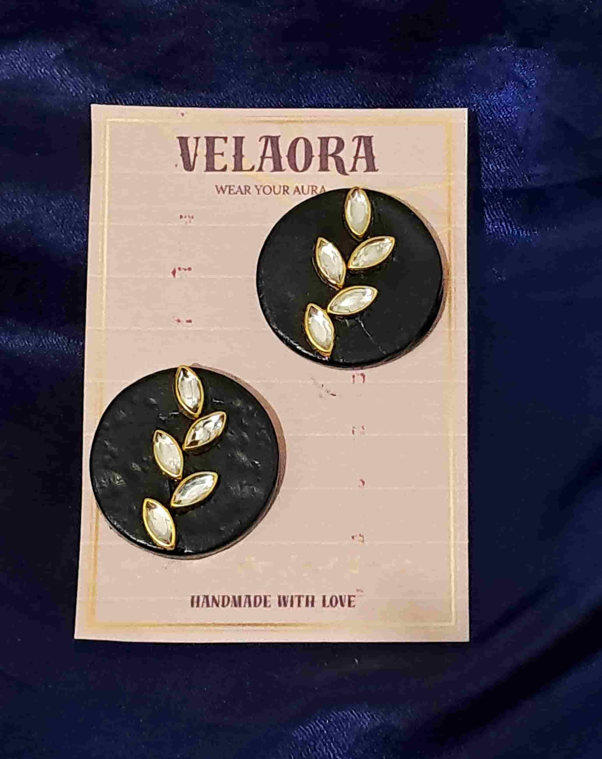 Swarna Rekha by Velaora Jewels